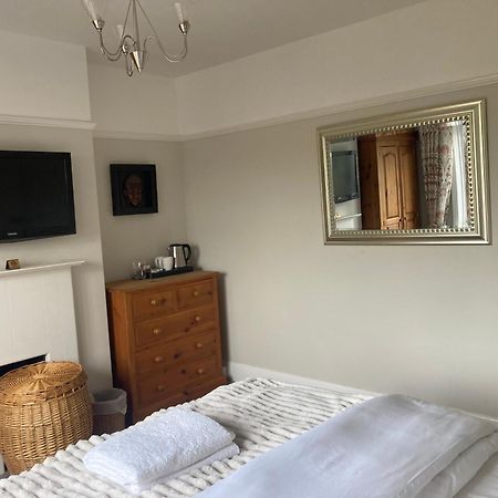 Abi B&B Cliftonville Екстериор снимка
