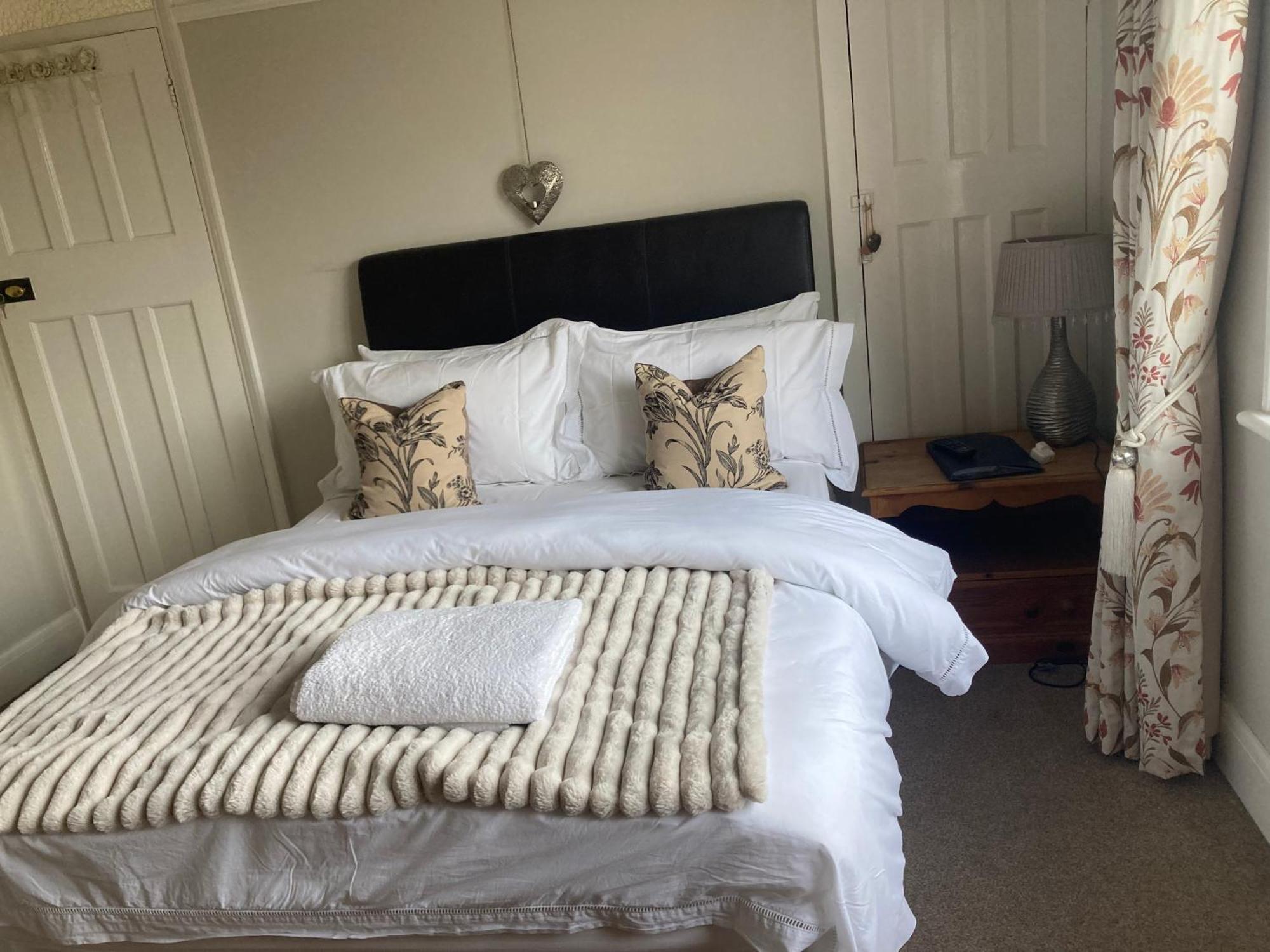 Abi B&B Cliftonville Екстериор снимка