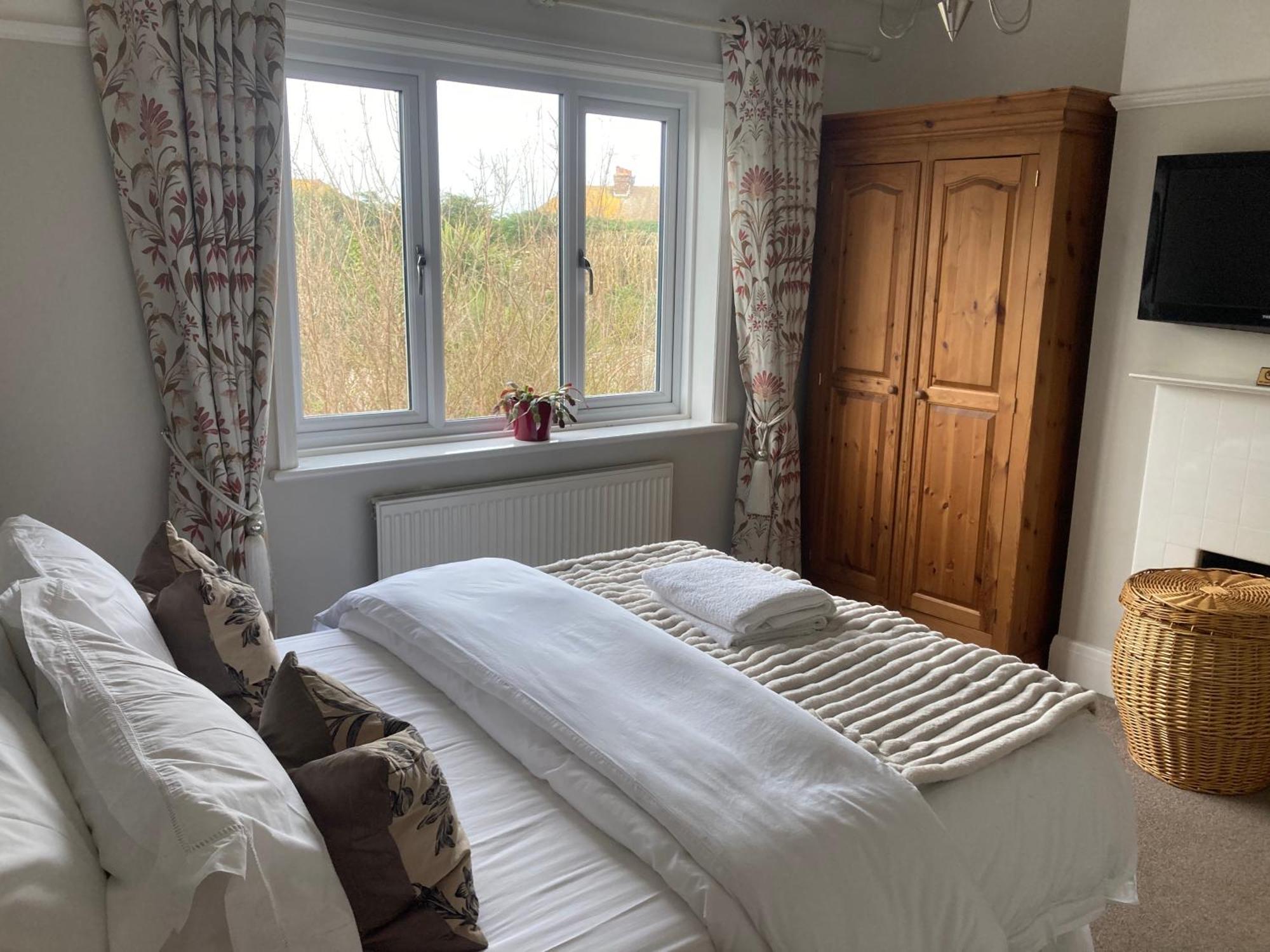 Abi B&B Cliftonville Екстериор снимка
